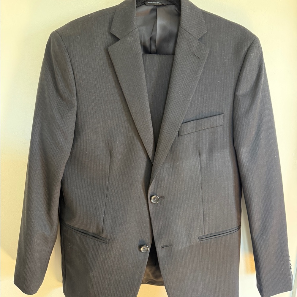 Marc Anthony Black Pinstripe Men's Full Suit 38S Blazer and 30/30 Pants